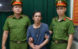 Đập tủ kính cướp vàng giữa ban ngày ở TPHCM