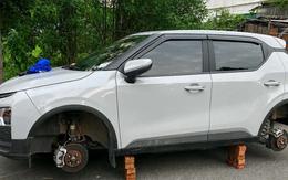 Công an Hà Nội xác minh ô tô đỗ ở khu đô thị bị trộm mất 2 bánh xe