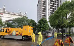 Mưa lớn vượt công suất thiết kế, Hà Nội giải bài toán chống ngập ra sao?