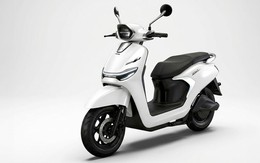 Mẫu xe máy điện mới tinh sắp bán tại Việt Nam: Chạy pin LFP, đi 150km/sạc, Honda Stylo bản điện?
