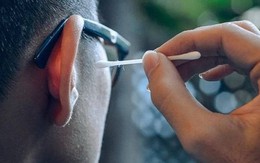 Lời khuyên cho người cứ ngứa là ngoáy tai