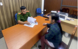 Người phụ nữ SN 1978 mang sổ tiết kiệm đến ngân hàng chuyển 50 triệu vào STK ghi trên giấy: Công an chặn đứng giao dịch