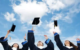 Giăng bẫy học bổng để lừa tiền, thu thập dữ liệu cá nhân