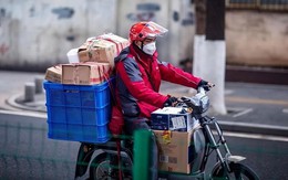 Đơn hàng 135.000 đồng nhưng khách chuyển khoản 135 triệu và ghi rõ là cảm ơn, ngay sau đó công an yêu cầu shipper lên làm việc
