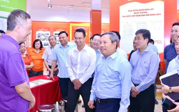 Chủ tịch Hà Nội lưu ý việc xây các công trình quanh hồ Gươm