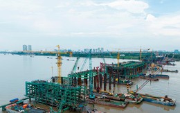 Cầu vượt sông Hồng: Chạy đua với thời gian