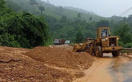 Thông xe 3 vị trí sạt lở nghiêm trọng trên đường Hồ Chí Minh qua Quảng Trị