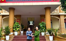 Ngày 14/9, dù trời mưa, một người phụ nữ vẫn kiên trì đến công an trình báo sự việc: Tài khoản MB được chuyển 3.000.000 đồng