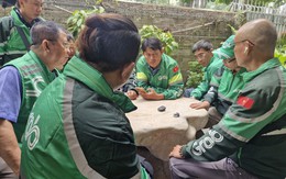 Tài xế xe công nghệ ở TP.HCM: Đằng sau 2 chữ 'tự do' là rất nhiều cay đắng