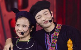 Ca sĩ Việt là con trai Phó Giáo sư - Tiến sĩ Giáo dục học: Đụng tay ra hit, làm show nào cháy vé show đấy