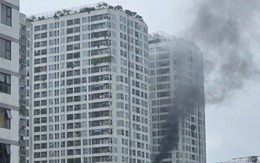 Lực lượng chữa cháy tại chỗ dập tắt ngay đám cháy tại chung cư 90 Nguyễn Tuân