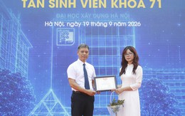 Trường ĐH 60 năm tuổi ở Hà Nội vừa trao loạt học bổng danh giá, sinh viên xuất sắc nhất nhận 20 triệu đồng