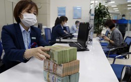 Lãi suất huy động tăng cao, ngân hàng hút tiền gửi kỷ lục