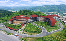 Việt Nam có trường nội trú 700 tỷ đồng chuẩn Anh đầu tiên: Học sinh đi học trên đồi, học phí lên đến 650 triệu đồng/năm