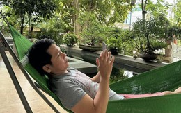 "Ông hoàng nhạc đỏ" đình đám bán đặc sản thịt dê ở đường Hàn Thuyên, Hà Nội