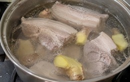 Vì sao nên đập dập một củ gừng vào nồi luộc thịt? Nhiều người ước biết sớm hơn