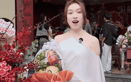 MC Thanh Thanh Huyền vấp tranh cãi với phát ngôn về giỗ Tổ ngành Sân khấu: "Không phải ai cũng tham gia được, chỉ dành cho nghệ sĩ thôi”