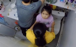 Mẹ đơn thân cùng con gái sống trong "hộp diêm" 5m²: Bếp ngay cạnh bồn cầu, vẫn cố vun vén thành mái ấm