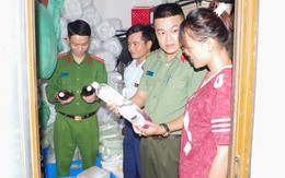 Cận cảnh hiện trường công an đột kích điểm kinh doanh của Vũ Thị Xuân Trà SN 2001