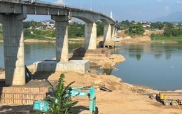 Sửa chữa cầu Sông Lô vẫn chậm tiến độ
