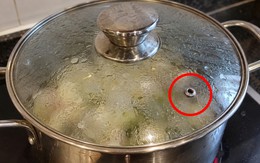 Hơn 90% người dùng không biết công dụng của chiếc lỗ nhỏ trên nắp nồi inox