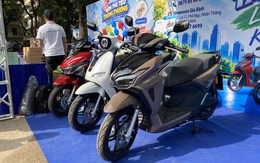 Xe máy điện tăng nhanh tại Việt Nam, bài toán pin và hạ tầng ngày càng áp lực