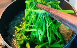 Có nên cho hạt nêm vào khi luộc rau?