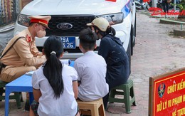 Đầu năm học, CSGT Hà Nội siết vi phạm giao thông ở học sinh