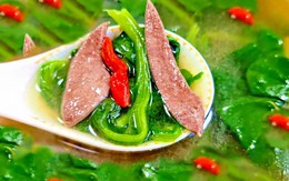 Rẻ hơn thịt bò nhưng hơn hẳn về lượng sắt, mọc um tùm bất chấp thời tiết: Bạn có biết đó là rau gì?