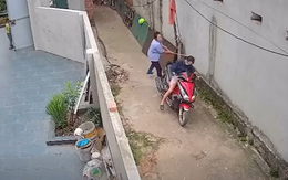 Đánh hàng xóm đến loạng choạng, còn thách thức 'tao thần kinh đấy'