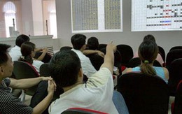 Khối ngoại mua hơn 330.000 cổ phiếu VIC, VN-Index tăng nhẹ cuối phiên