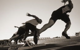 Bluechips suy yếu, cổ phiếu đầu cơ vẫn tiếp tục chuỗi tăng trần không dứt