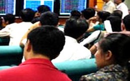 VN-Index tăng điểm sau phiên "rơi tự do"