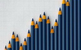 Giao dịch đẩy mạnh lên trên 2.200 tỷ đồng, VN-Index sát ngưỡng 470 điểm