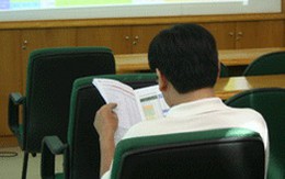 VN-Index bất ngờ vượt 430 điểm cuối phiên