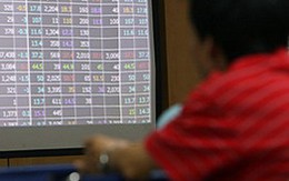 VN-Index giảm xuống dưới 460 điểm