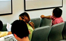 BVH, MSN giảm sàn làm VN-Index mất hơn 10 điểm so với lúc mở cửa