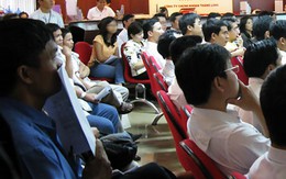 Ồ ạt bán giá sàn cuối phiên, VN-Index giảm chưa đến 0,1 điểm