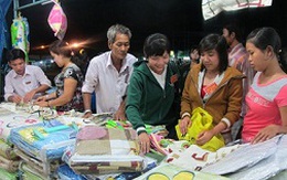 Hàng Việt ở cửa khẩu: doanh nghiệp thuận chợ