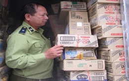 Hà Nội: Tạm giữ hơn 1.000 thùng kem không nhãn