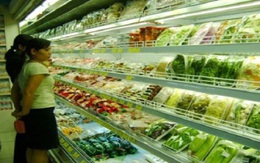 Một loạt siêu thị bán ‘rau an toàn’ không rõ nguồn gốc
