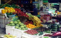 Bất chấp cảnh báo, hoa quả Trung Quốc vẫn dồn về chợ