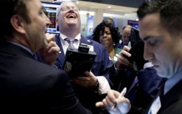 Dow Jones phá vỡ mốc 14.000 điểm