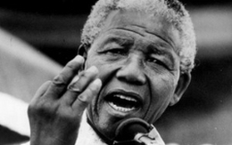 Nelson Mandela đang ở trong tình trạng “nguy kịch”