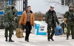 Ukraine “chuẩn bị rút quân khỏi Crimea”