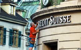 Credit Suisse: Quá lớn để bị bắt?