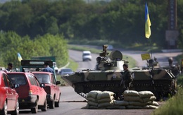 Ukraine tấn công tổng lực, 70.000 người Donetsk chạy sang Nga