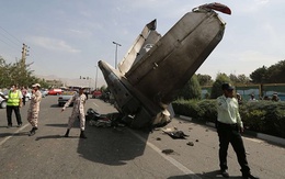 Rơi máy bay ở Iran, 48 người chết