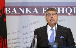 Thống đốc Ngân hàng Albania bị bắt do nghi ngờ "thụt két"