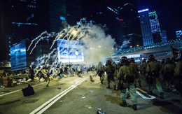 Đôla Hồng Kông giảm mạnh nhất 18 tháng vì biểu tình